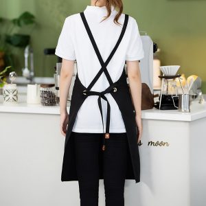 Ποδιά με τσέπη Polyester 64Χ78 εκ. Μαύρη με λεπτομέρειες PU - KESKOR 65700-1